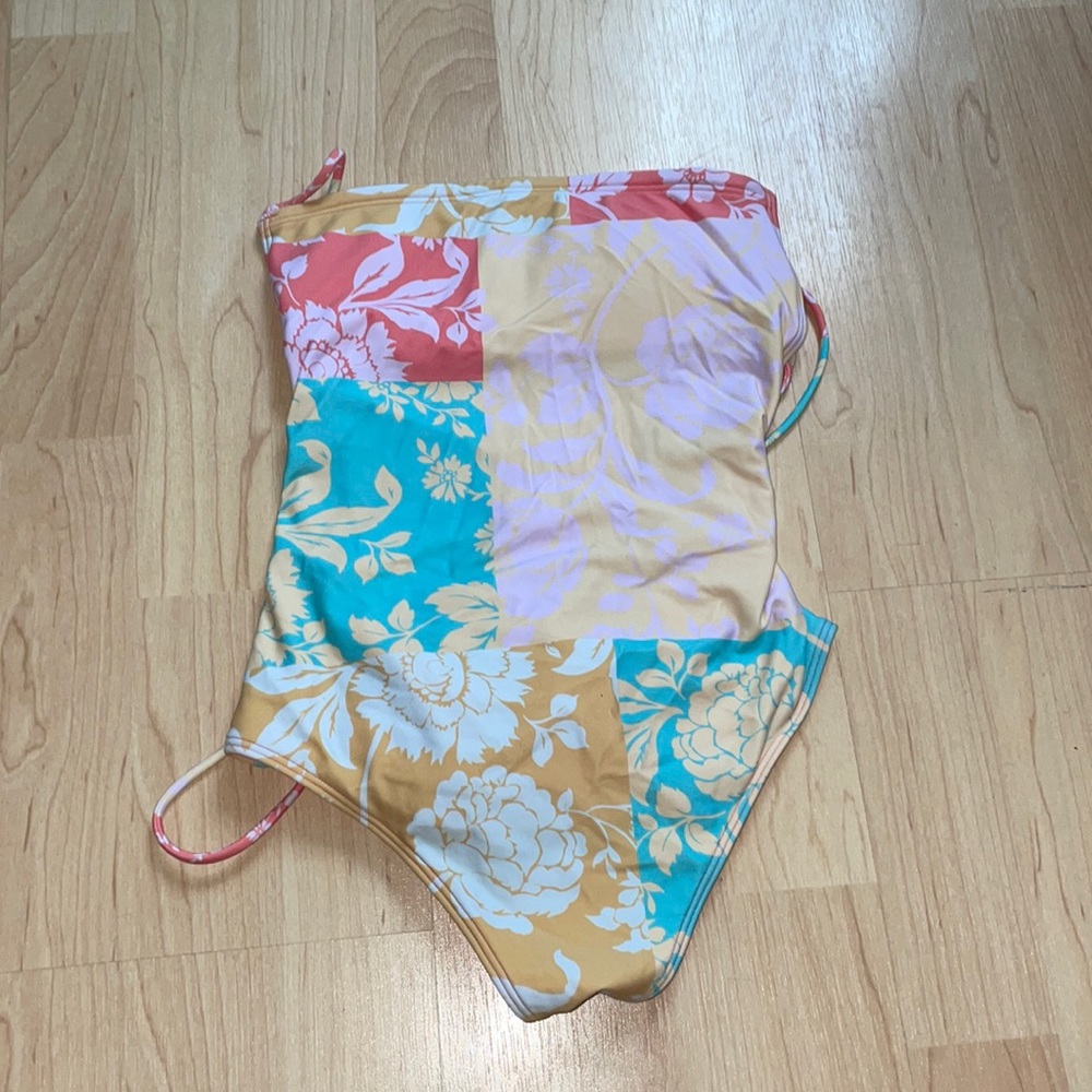 O’Neill open back one piece